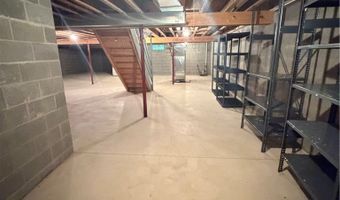 1437 Waters Edge Dr, Akron, OH 44313