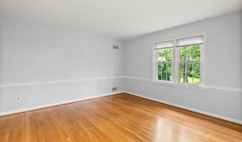 1 ORCHARD Way S, Potomac, MD 20854