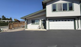 1215 RANSOM Ave, Brookings, OR 97415