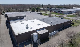 8-14 Baldwin Dr, Branford, CT 06405