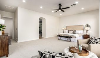 940 W MACAW Dr, Chandler, AZ 85286