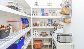 102 Eastwood Dr, Brandon, MS 39042