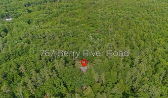 767 Berry River Rd, Barrington, NH 03825
