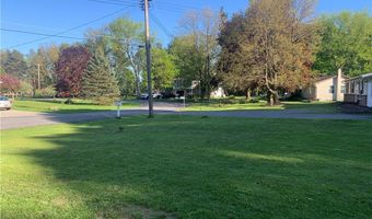 1214 Mayfield Dr, Alden, NY 14004