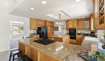 10525 Burned Oak Ln, Escondido, CA 92026