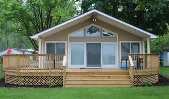 10735 Channel Dr. Ln, Addison, MI 49220
