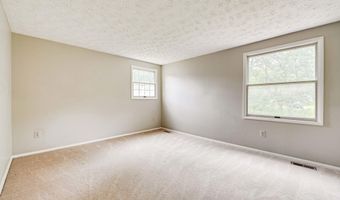 3381 MONARCH Ln, Annandale, VA 22003