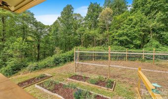 274 Poverty Branch Rd 2, Barnardsville, NC 28709