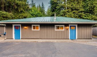 407 N DUBOIS Rd, Ariel, WA 98603
