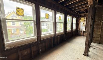 55 Broad St, Amsterdam, NY 12010
