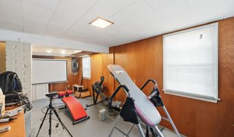 7908 W BOULEVARD Dr, Alexandria, VA 22308