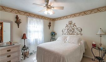 905 Roosevelt Ave, Aliquippa, PA 15001