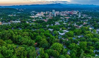 14 Sunset Dr, Asheville, NC 28804