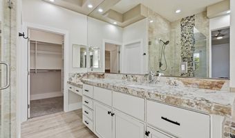 10820 Woodstream Ct, Las Vegas, NV 89135