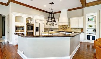 18 Siesta Cir, Heath, TX 75032