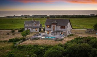 1328 Cooneymus Rd, Block Island, RI 02807