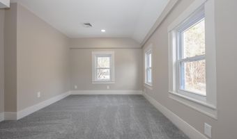 16 Church St, Belmont, NH 03220