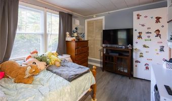 711 Black Plain Rd, North Smithfield, RI 02896