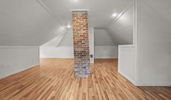 12 E Summer St, Bangor, ME 04401
