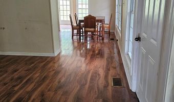 656 Water St, Bakersville, NC 28705