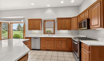 1908 Bent Tree Ct, Auburn, IN 46706