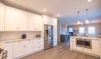 240 Fernwood Dr, Bayville, NJ 08721