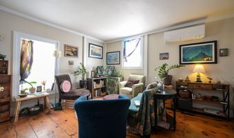 38 North St, Bristol, VT 05443