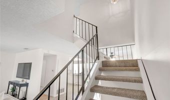 2155 W Banbury Cir, Anaheim, CA 92804