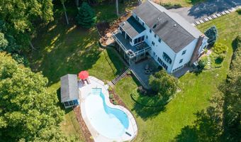 165 Oak Ridge Dr, Berlin, CT 06037
