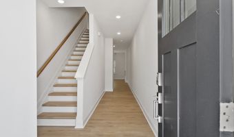 165 Mill Ctr 216, Athens, GA 30606
