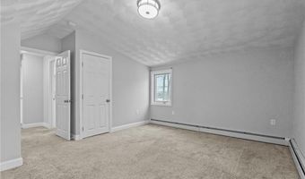 84 Phillip Ave, Cumberland, RI 02864