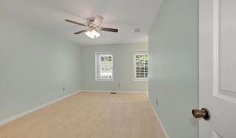 5940 BERKSHIRE Ct, Alexandria, VA 22303