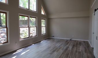 1812 Tomahawk Trl, Allegan, MI 49010