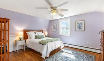 21 Old Chimney Rd, Barrington, RI 02806