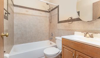 4445 Delhi Rd, Delhi, OH 45238