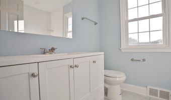 316 FARM Rd, Aberdeen, MD 21001