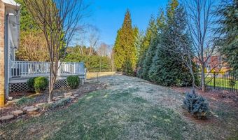 200 Scottsdale Dr, Advance, NC 27006