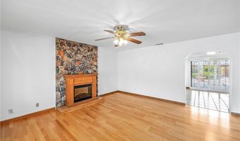 16048 Wintun Rd, Apple Valley, CA 92307