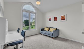 5049 Birdie Ln, Ann Arbor, MI 48103