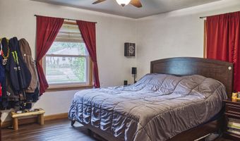 1702 S DOUGLAS St, Appleton, WI 54914