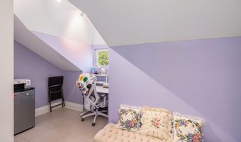 5481 Trillium Crossing Ct, Ann Arbor, MI 48103