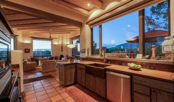 267 Hondo Seco Rd, Arroyo Seco, NM 87514