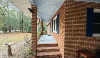 160 Pinewood Dr, Arapahoe, NC 28510