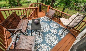 89 Candlewood Lake Rd, Brookfield, CT 06804