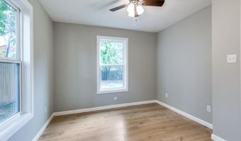 707 W Lamar St, Alvord, TX 76225