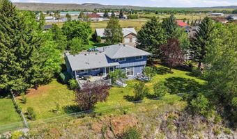 103 E Boulder Ct, Big Timber, MT 59011