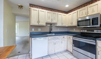 10 South St 77, Danbury, CT 06810