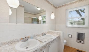 58 Hunters Ln, Batesville, IN 47006