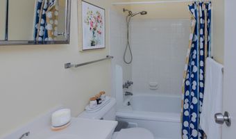 609 Watersedge Dr, Ann Arbor, MI 48105