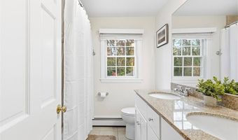 27 Christine Dr, Barrington, RI 02806